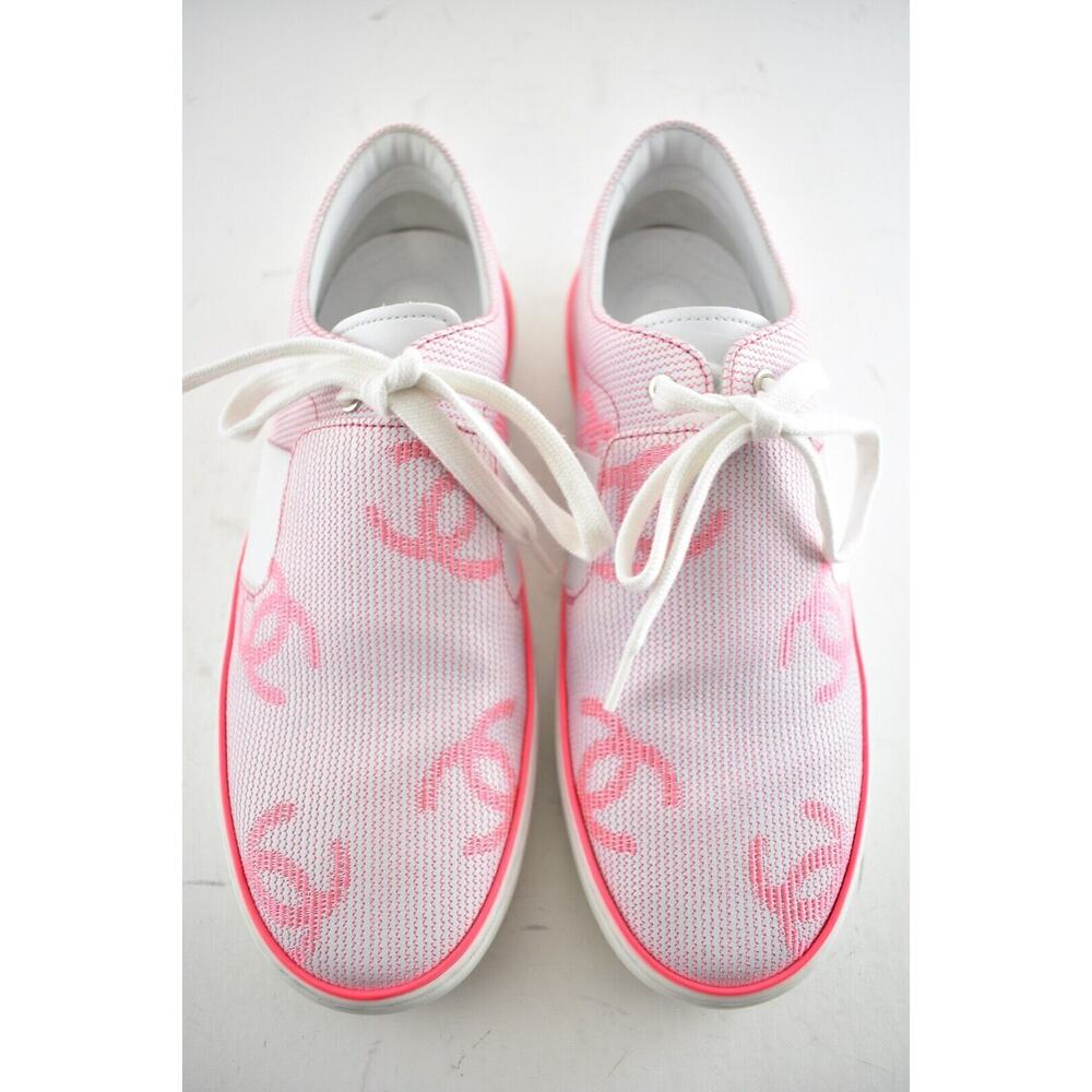 Chanel 18P Neon Pink White CC Slip On Lace Up Flat Runner Trainer Sneaker 39.5 - Picture 5 of 12